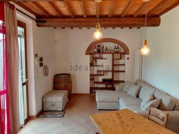 casa indipendente in vendita a Cascina