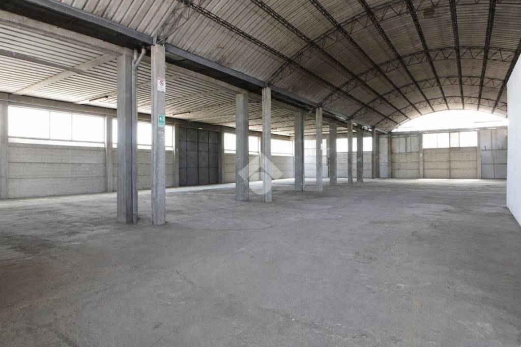 casale in vendita a Cascina in zona Navacchio