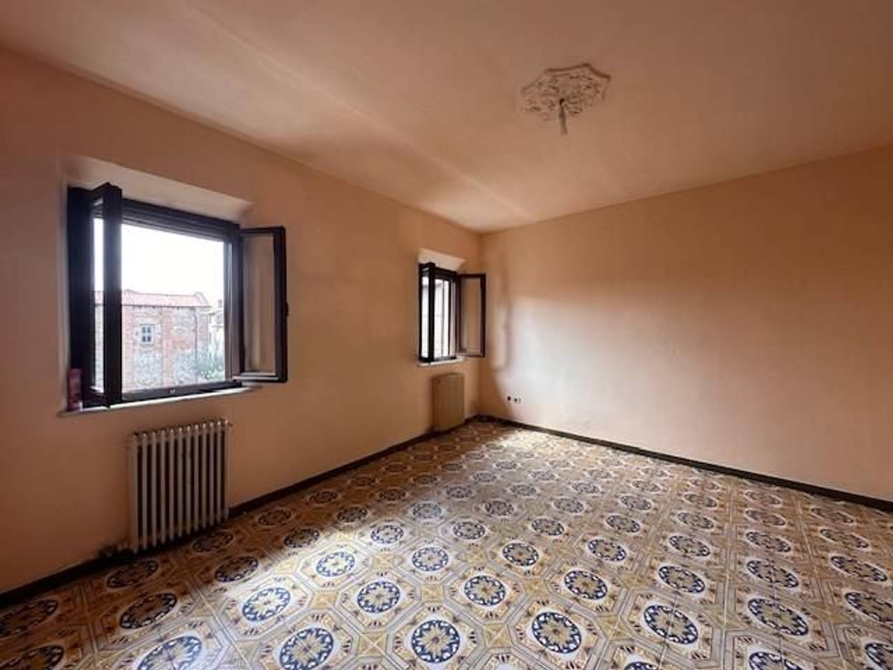 appartamento in vendita a Cascina in zona Marciana