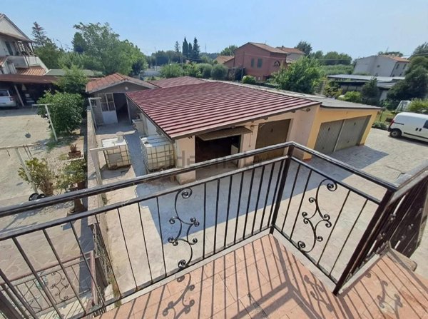 appartamento in vendita a Cascina in zona Ripoli