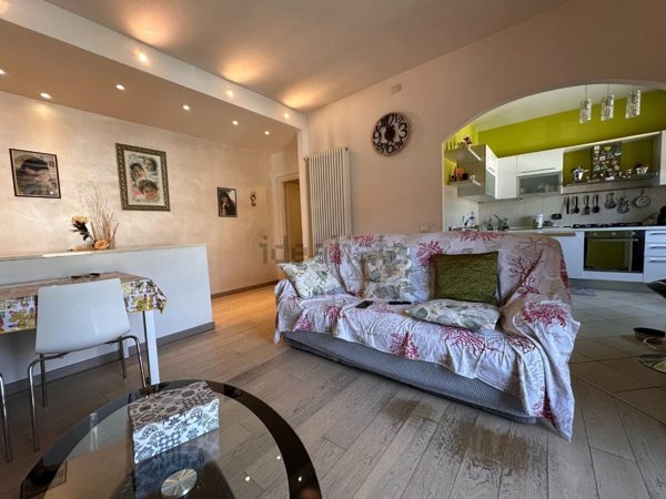 appartamento in vendita a Cascina in zona Marciana