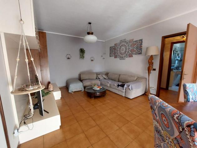 appartamento in vendita a Cascina in zona Marciana