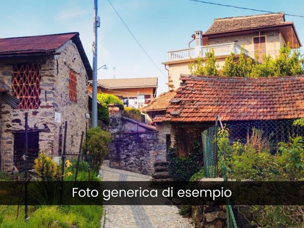 casale in vendita a Cascina in zona Marciana
