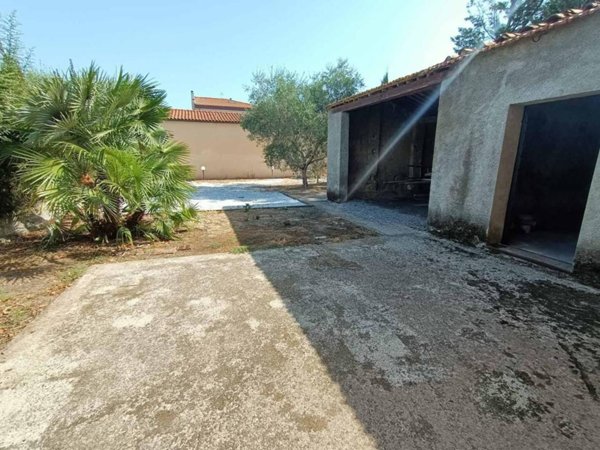 casa indipendente in vendita a Cascina in zona San Giorgio