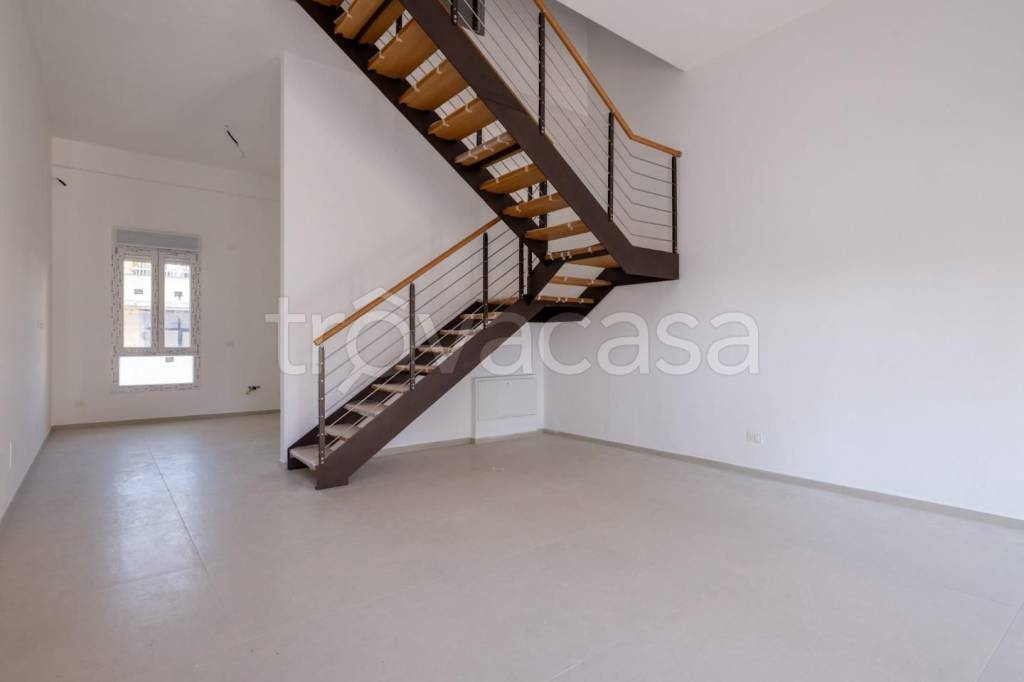 casa indipendente in vendita a Cascina in zona Marciana