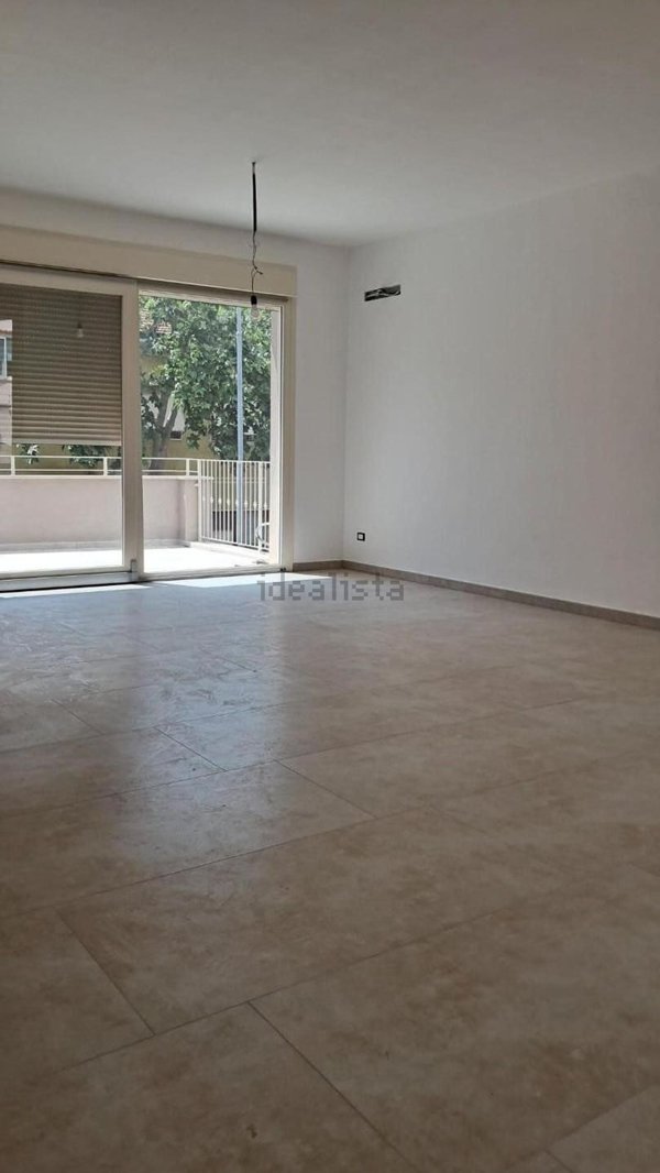 casa indipendente in vendita a Cascina in zona Marciana