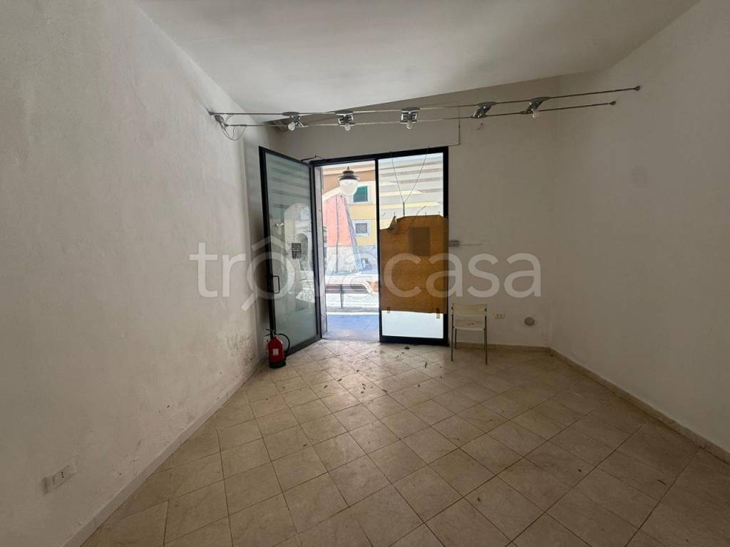 casale in vendita a Cascina