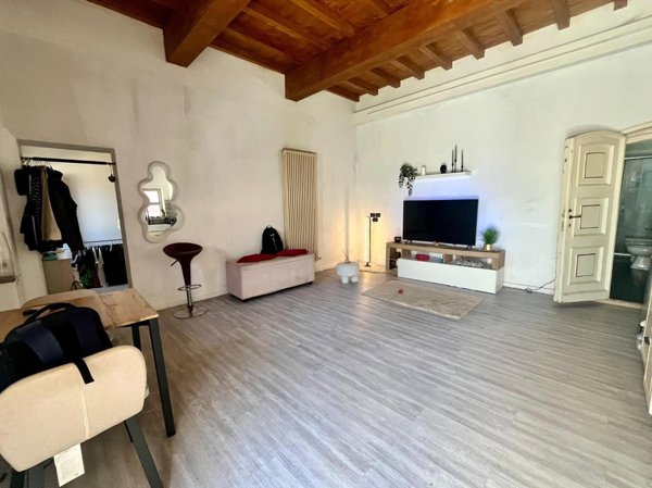 casa indipendente in vendita a Cascina in zona Navacchio