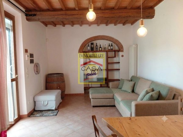 casa indipendente in vendita a Cascina in zona San Lorenzo a Pagnatico