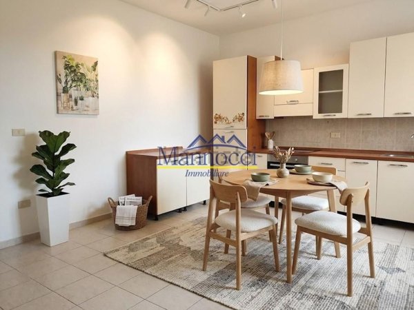 casa indipendente in vendita a Cascina