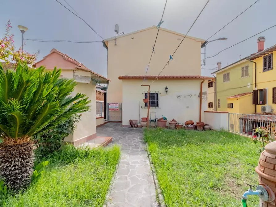 casa indipendente in vendita a Cascina in zona San Frediano a Settimo