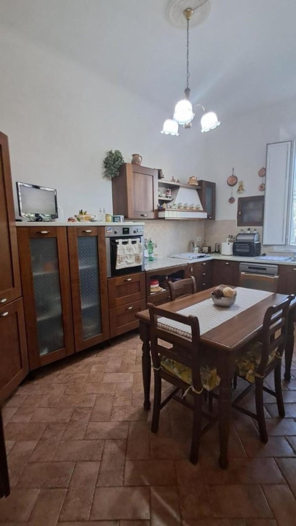 casa indipendente in vendita a Cascina in zona Navacchio