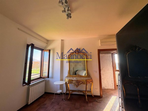 appartamento in vendita a Cascina in zona Marciana