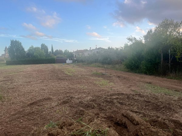 terreno in vendita a Cascina in zona Navacchio