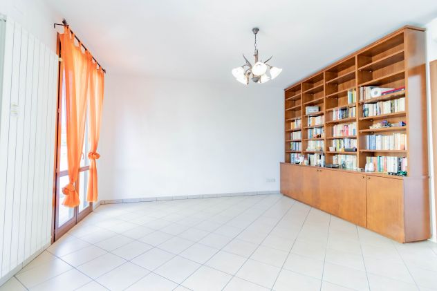 casa indipendente in vendita a Cascina