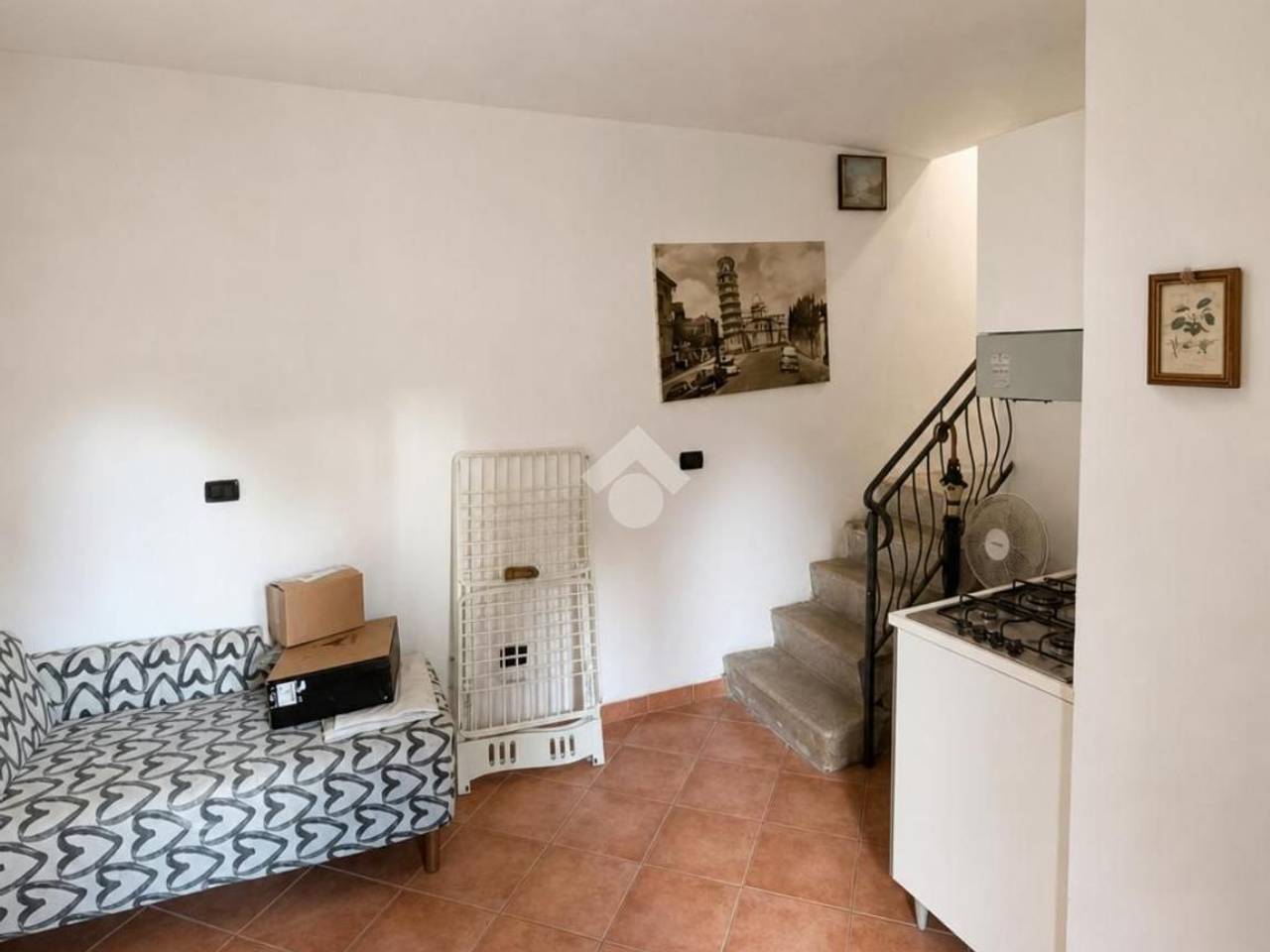 casa indipendente in vendita a Cascina in zona Laiano