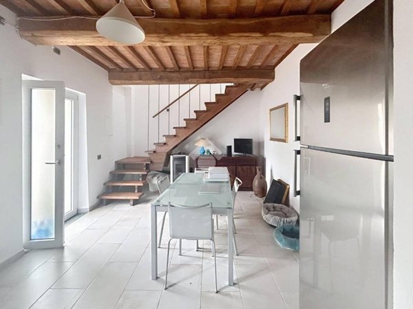 casa indipendente in vendita a Cascina in zona San Giorgio