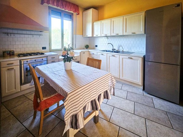 appartamento in vendita a Cascina in zona Marciana
