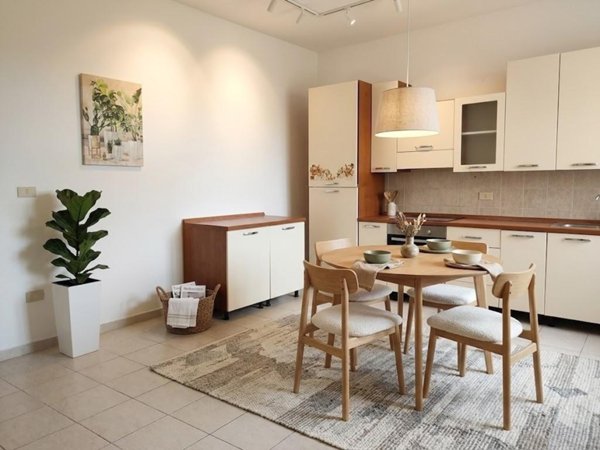 casa indipendente in vendita a Cascina