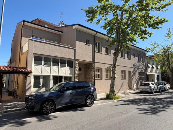 appartamento in vendita a Cascina in zona Marciana