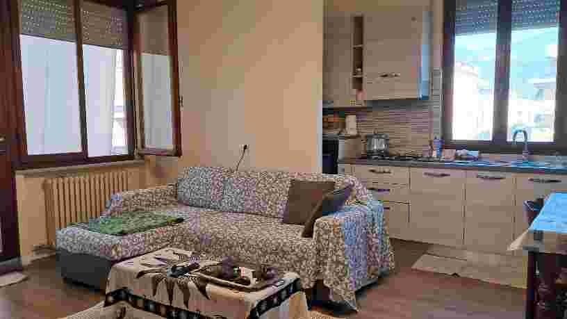 appartamento in vendita a Cascina in zona Marciana