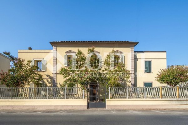 casa indipendente in vendita a Cascina in zona San Frediano a Settimo