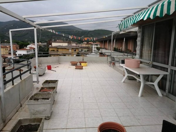 appartamento in vendita a Cascina in zona Marciana