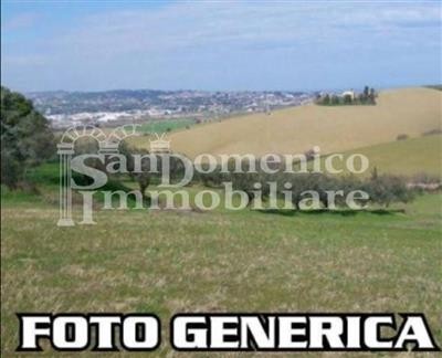 terreno in vendita a Cascina in zona San Frediano a Settimo