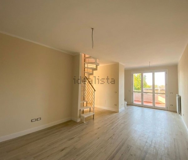 appartamento in vendita a Cascina in zona Marciana