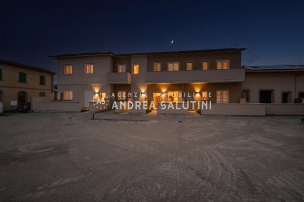 appartamento in vendita a Cascina in zona Marciana