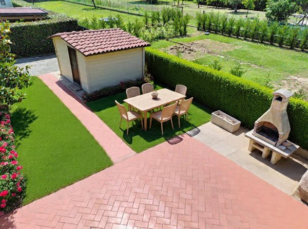casa indipendente in vendita a Cascina