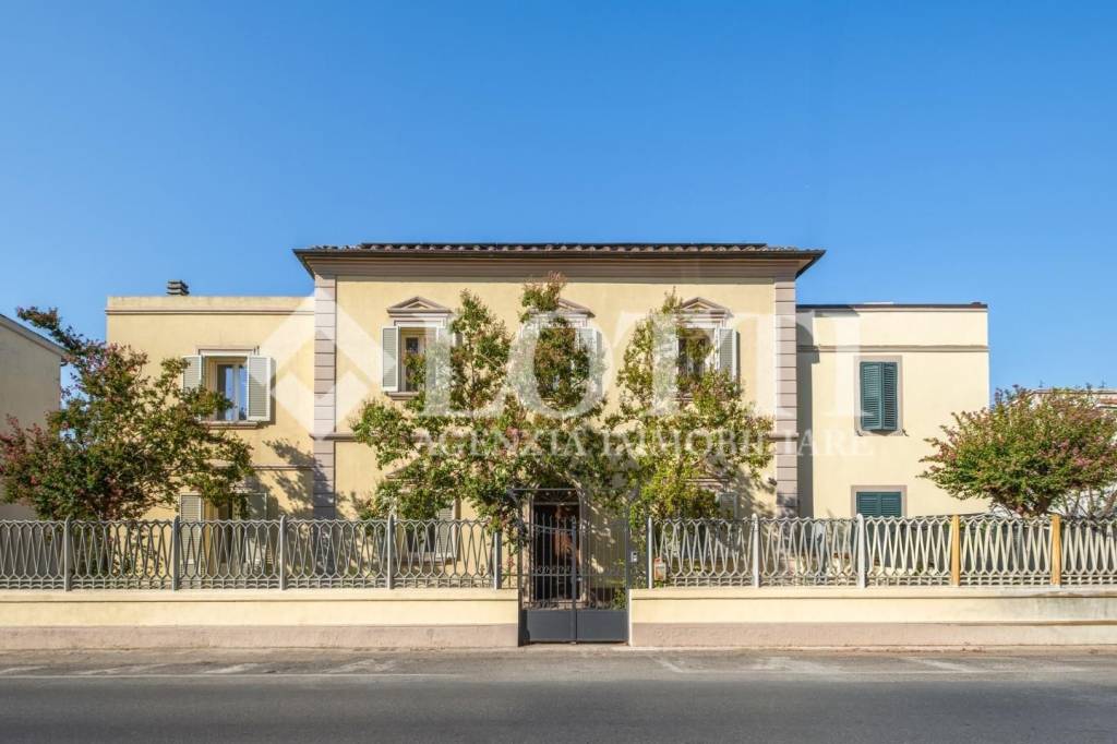 casa indipendente in vendita a Cascina in zona San Casciano