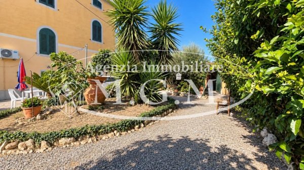 casa indipendente in vendita a Cascina in zona San Frediano a Settimo