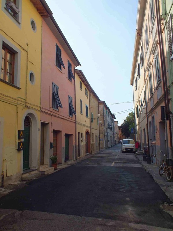 casa indipendente in vendita a Cascina in zona Marciana