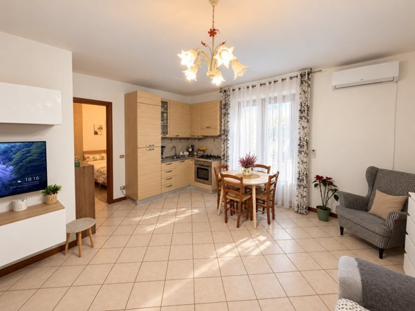 appartamento in vendita a Cascina in zona Marciana