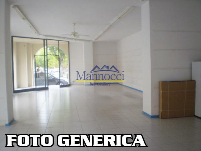 locale di sgombero in vendita a Cascina in zona Navacchio