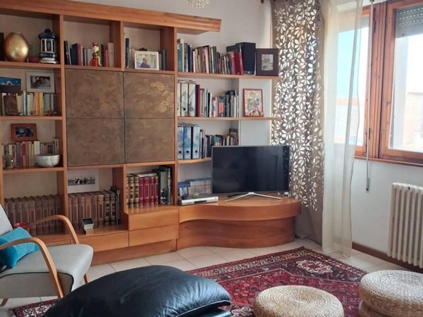 appartamento in vendita a Cascina in zona Marciana
