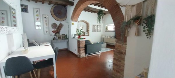 appartamento in vendita a Cascina in zona Laiano