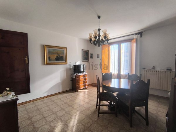 appartamento in vendita a Cascina in zona San Lorenzo alle Corti