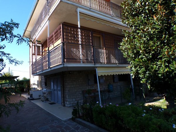 casa indipendente in vendita a Cascina in zona Musigliano