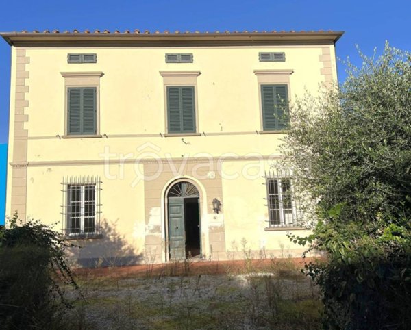 casa indipendente in vendita a Cascina in zona San Lorenzo a Pagnatico