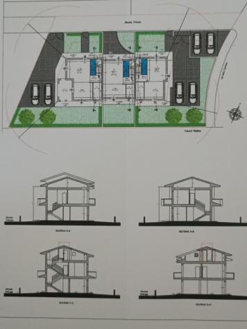 casa indipendente in vendita a Cascina