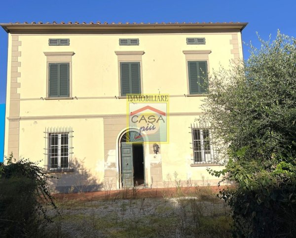 casa indipendente in vendita a Cascina in zona San Lorenzo a Pagnatico