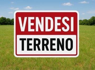 terreno in vendita a Cascina