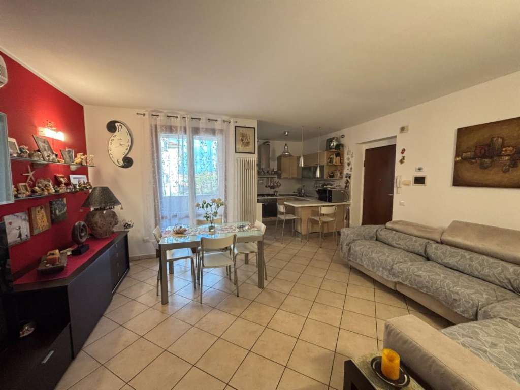 appartamento in vendita a Cascina in zona Marciana