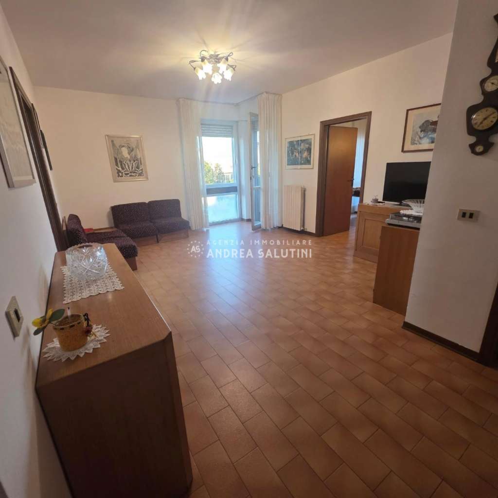 appartamento in vendita a Cascina in zona Marciana