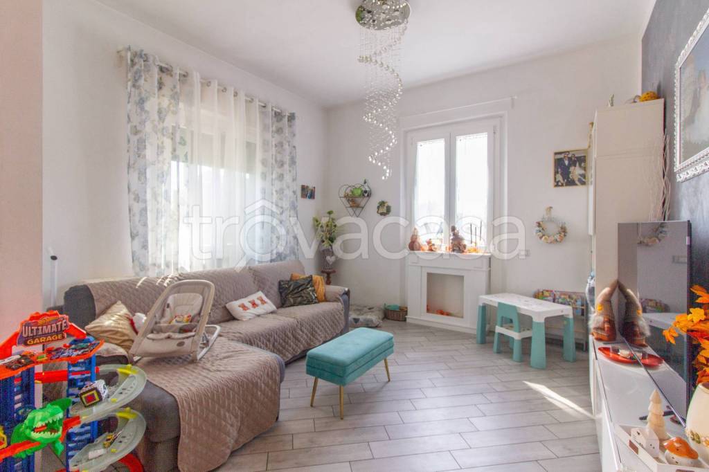 appartamento in vendita a Cascina in zona Navacchio