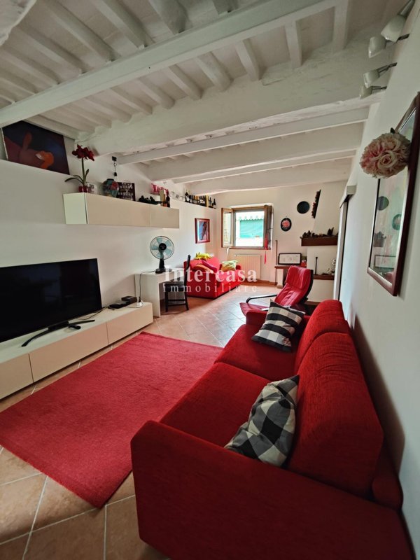 casa indipendente in vendita a Cascina in zona San Frediano a Settimo