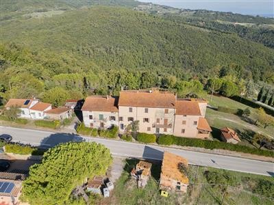 casa indipendente in vendita a Cascina
