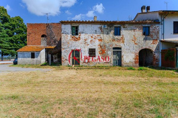 casa indipendente in vendita a Castelfranco di Sotto in zona Orentano